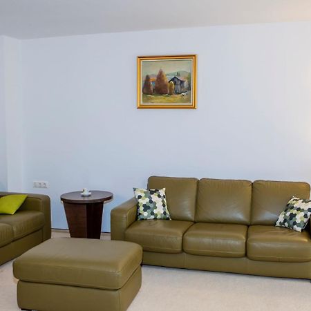 Hotel La Dolce Vita Zărneşti Стая снимка