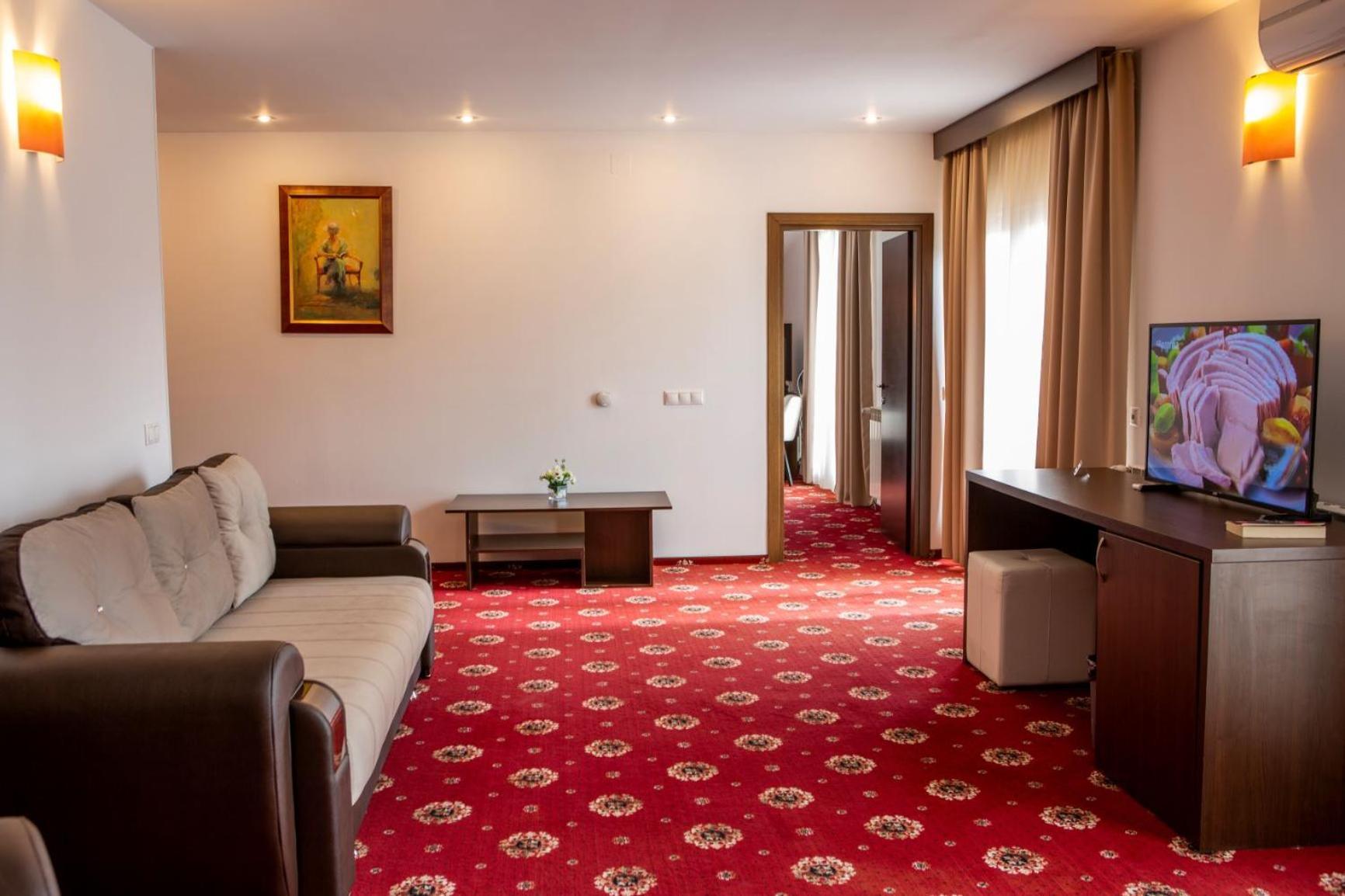 Hotel La Dolce Vita Zărneşti Стая снимка